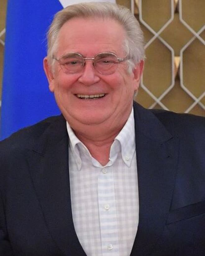 Юрий Стоянов